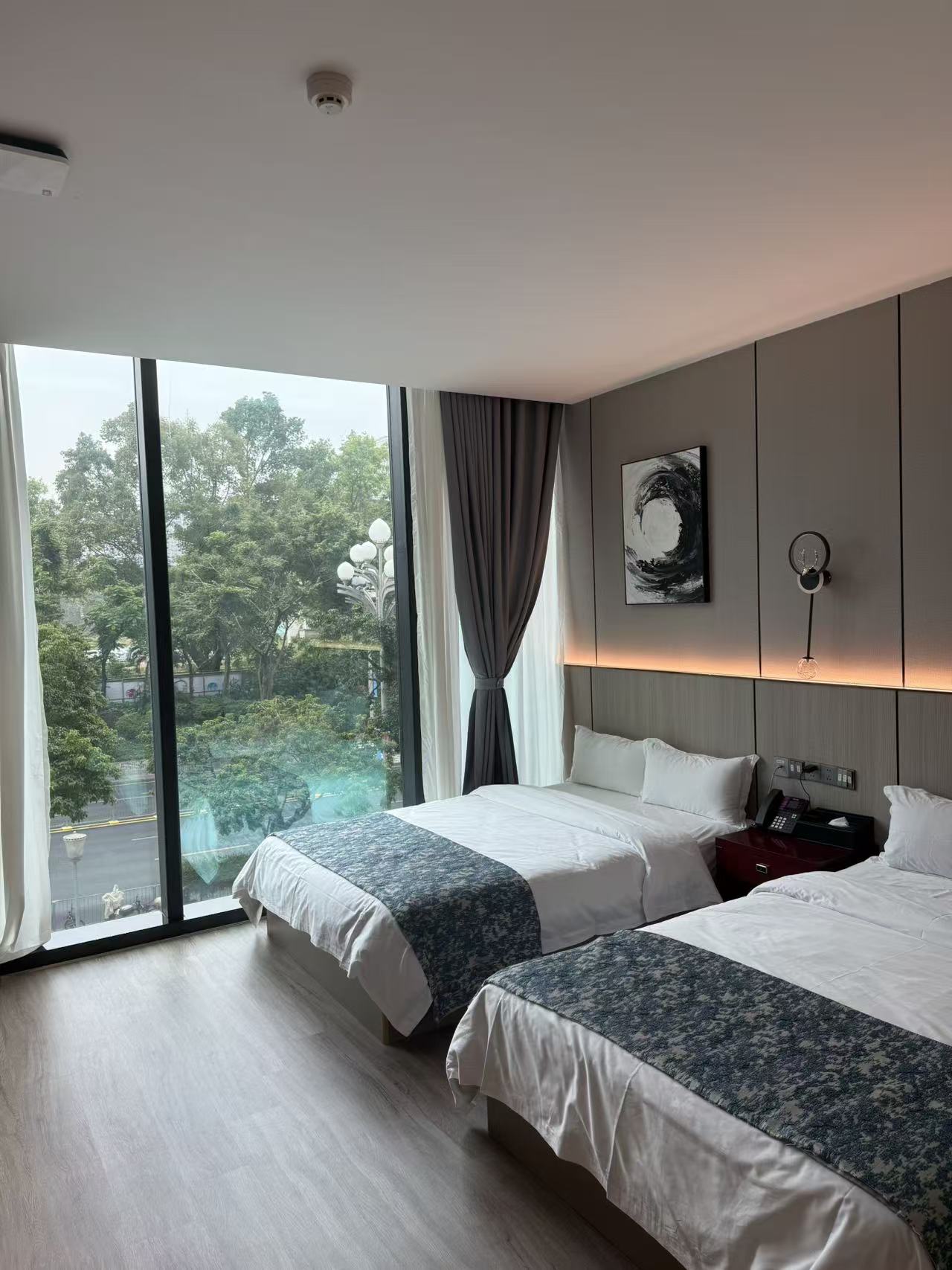 客房雙床/大床【假期可用】可免一人24小時門票